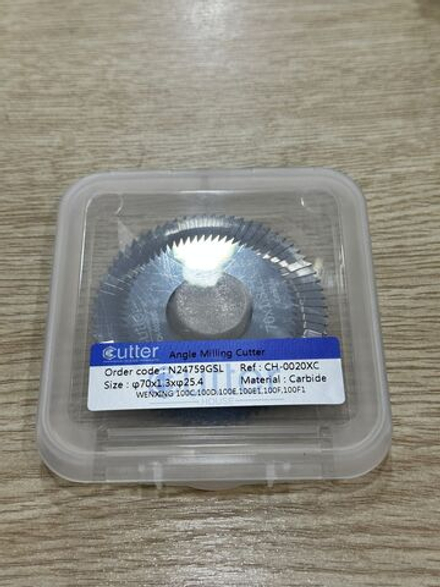 Фреза cutter прямая 0020 XC 70x1.3x25.4 (карбит) для станка 100E1
