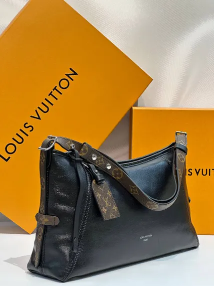 Сумка Louis Vuitton Vibe Carry All East West