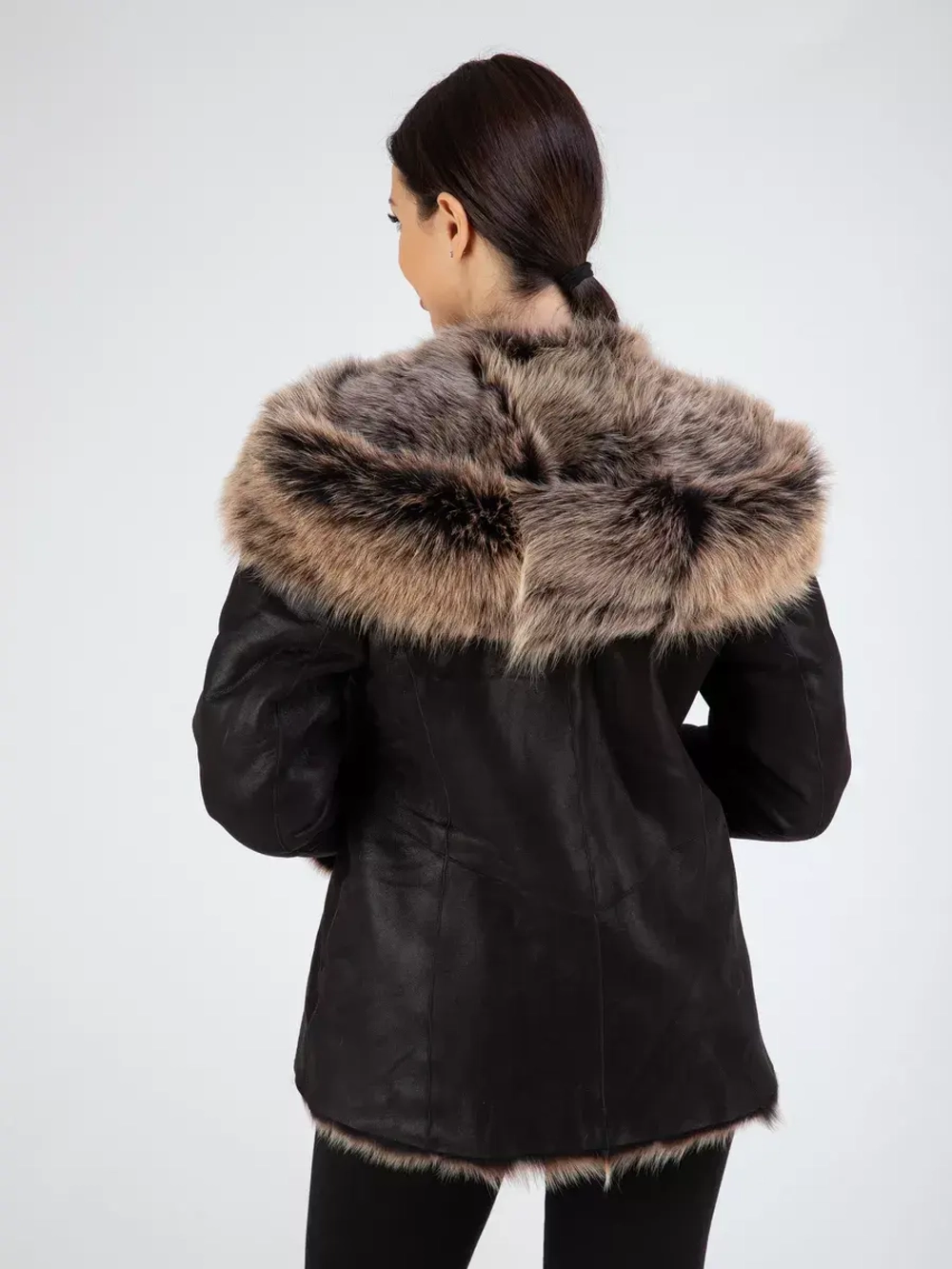 Дубленка натуральная зимняя с капюшоном Турция