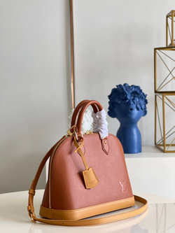 Louis Vuitton Alma PM
