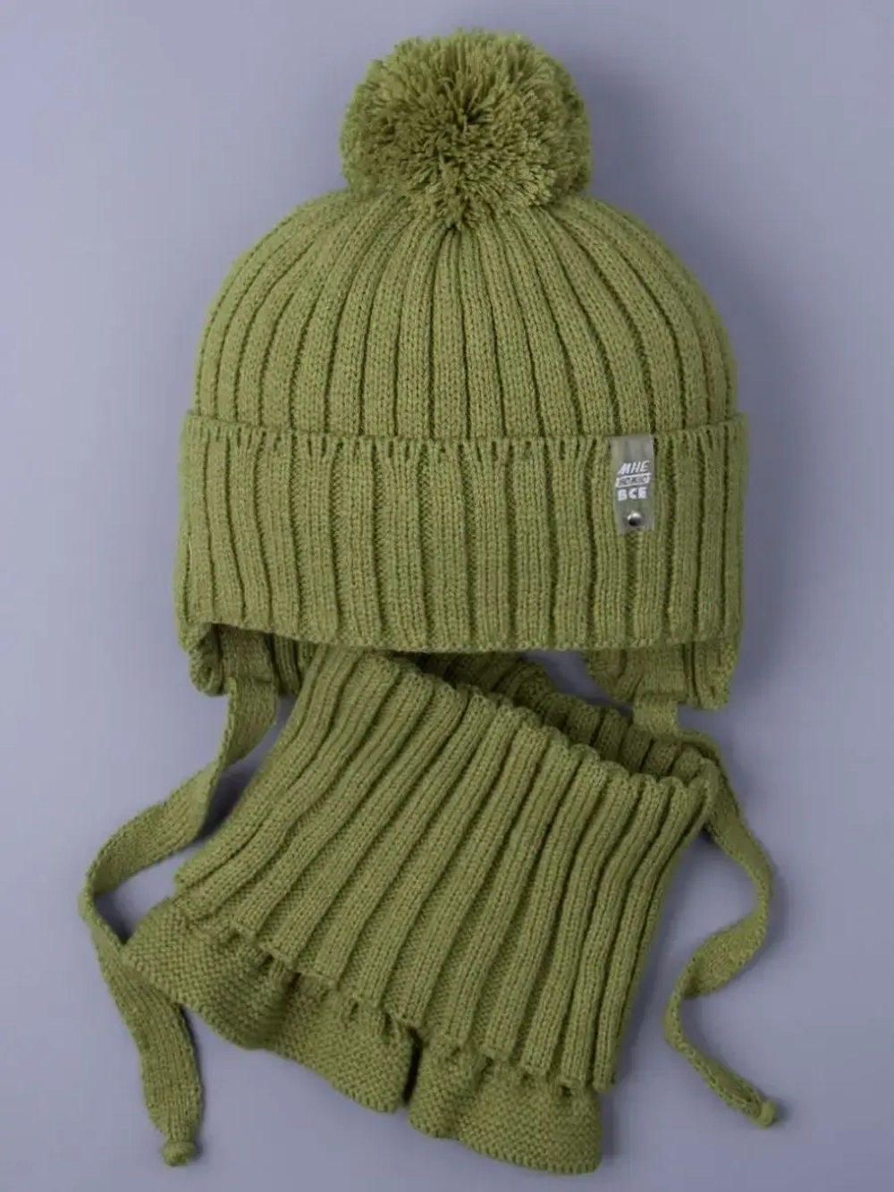 Шапка осенняя детская на завязках и снуд