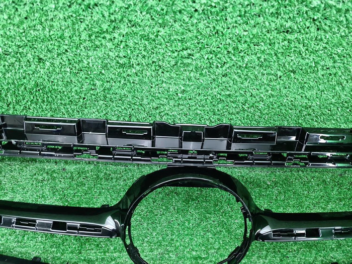 Решетка радиатора Mercedes E C238 (2020-2023)