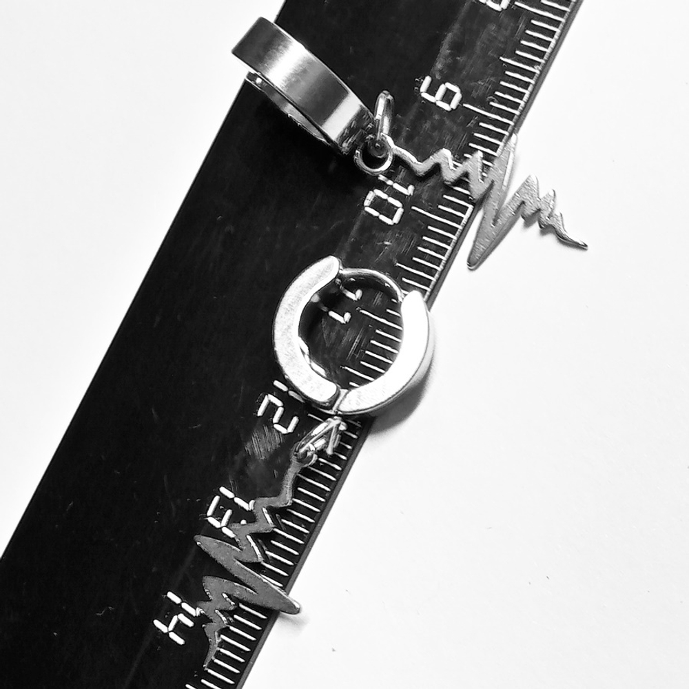 Серьги кольца с подвеской "Молния" (22х12мм) для пирсинга ушей. Медицинская сталь. Цена за пару!