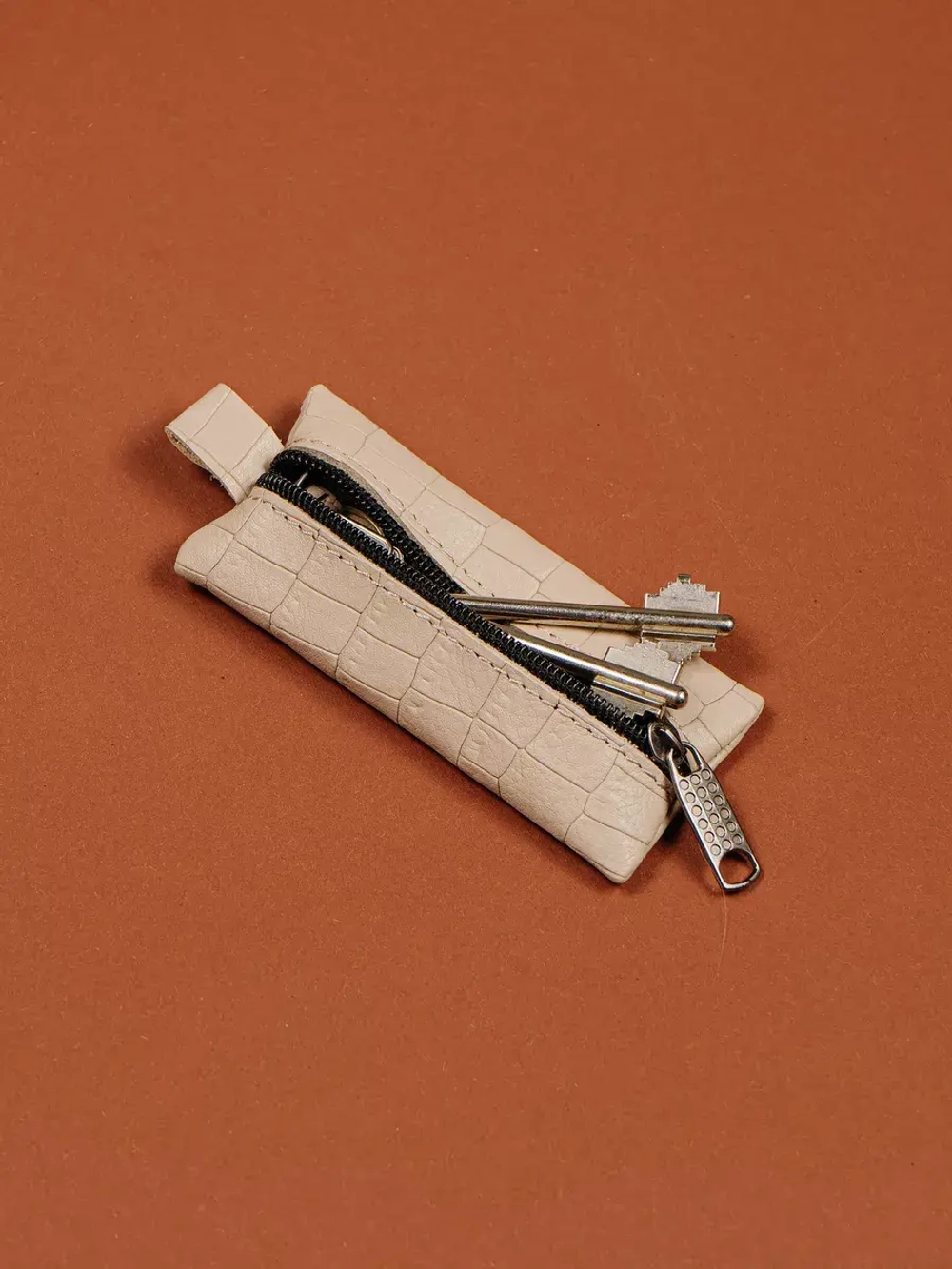 Ключница карманная кожаная