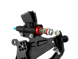 D001R_PV BONAMICI RACING PISTA PLUS ADJ. REARSETS W/ MASTER (P V4 2025)