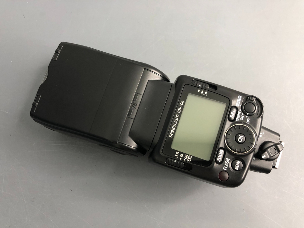 Nikon Speedlight SB-700