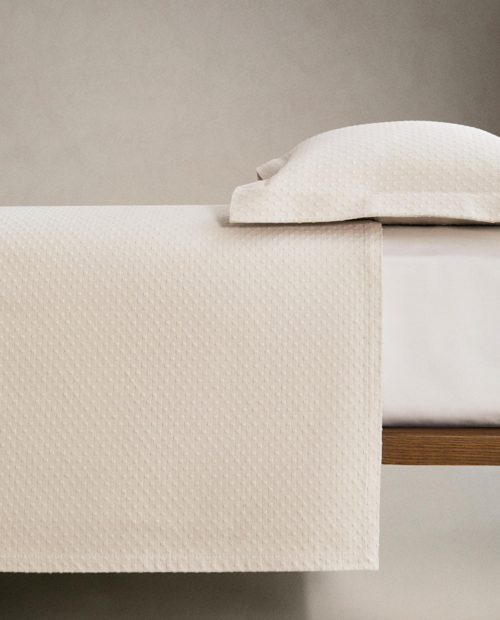 Zara Home покрывало из хлопка, бежевый · 1163/006