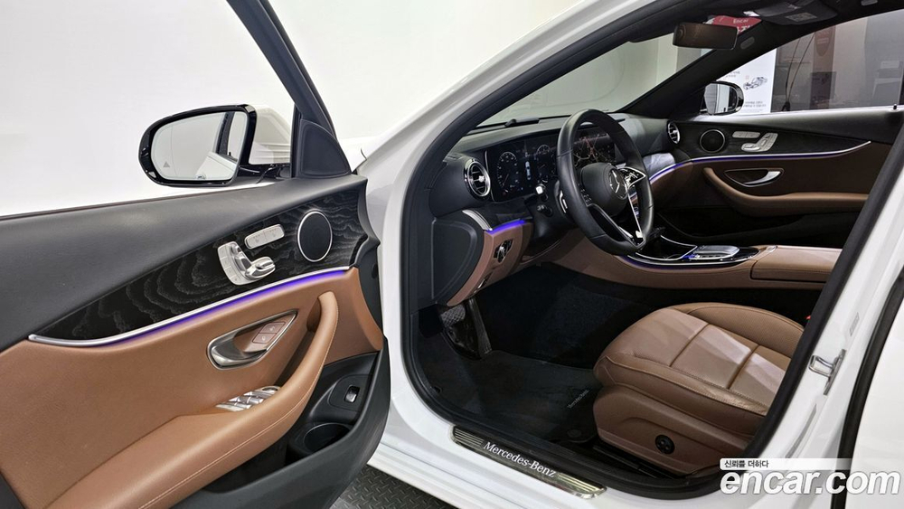 Mercedes-Benz E-Class W213 E250 Avangarde (11.2022)