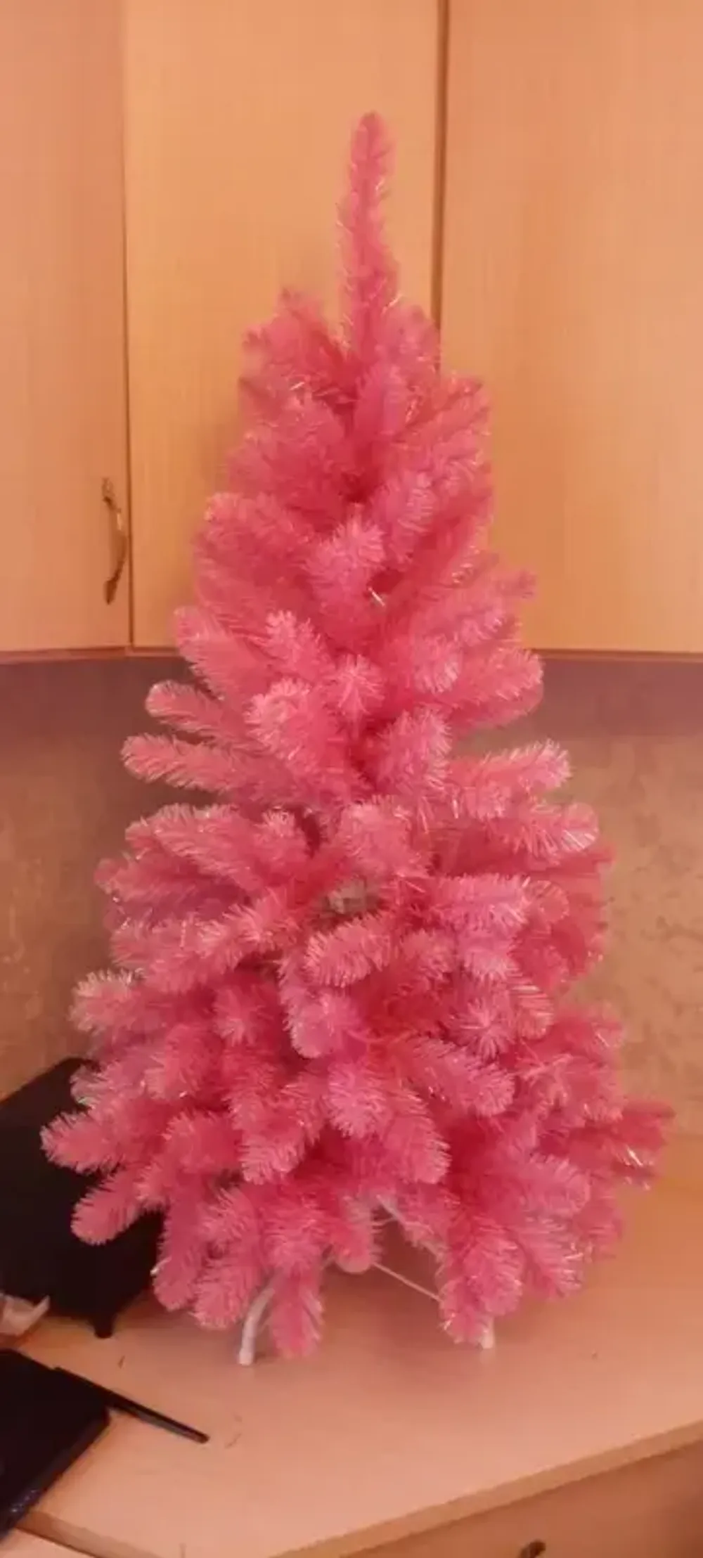 Искусственная розовая елка «Искристая розовая» (пвх) 210 см / 2.1 м