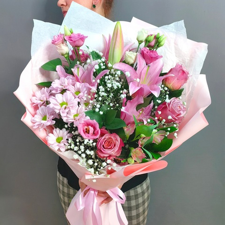 Авторский букет в розовой гамме