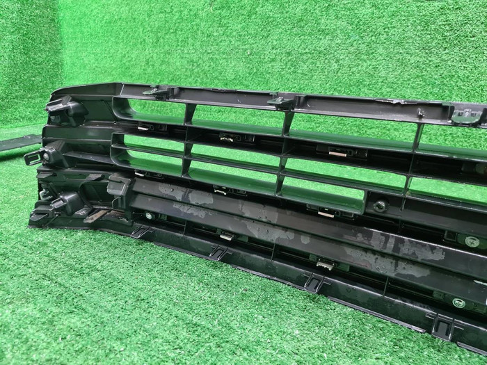 Решетка переднего бампера Highlander 3 U50 (16-19)