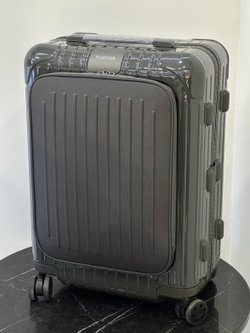 Чемодан Rimowa Essential Sleeve Cabin