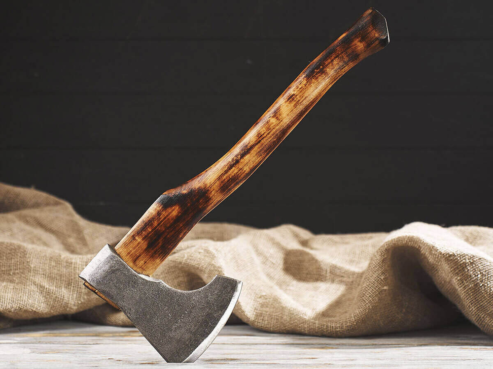 Топор "Дорожный", рукоять комель берёзы (обжиг)
