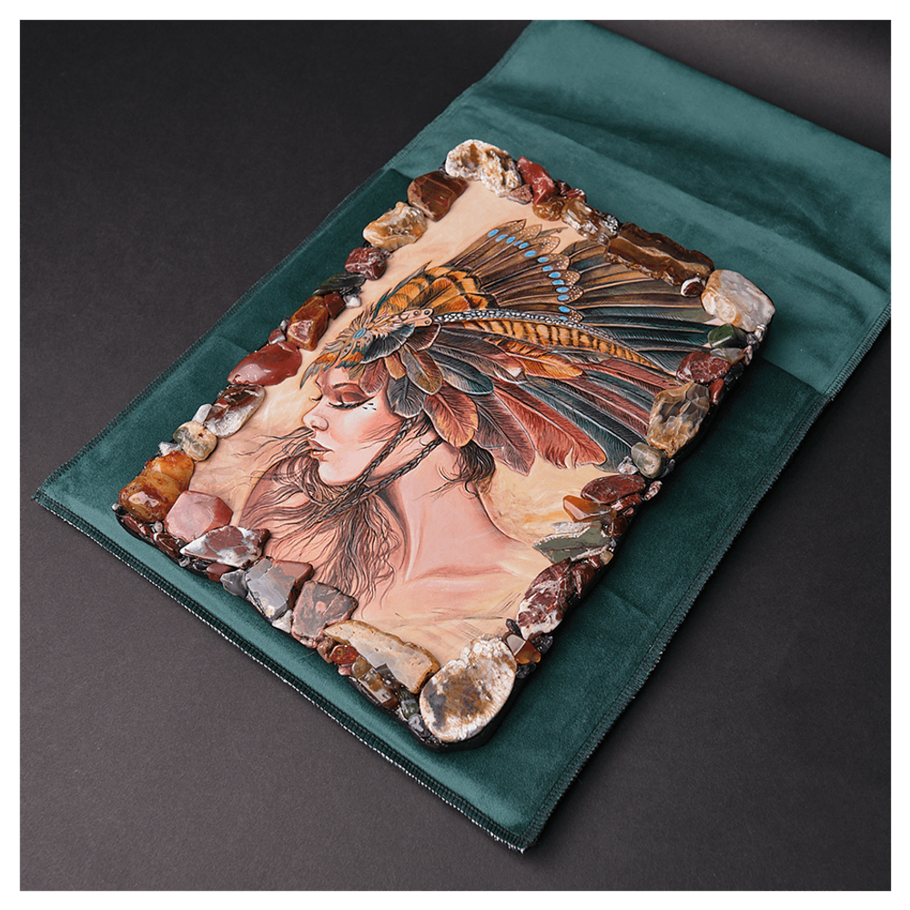 Картина из кожи «Шаманка»