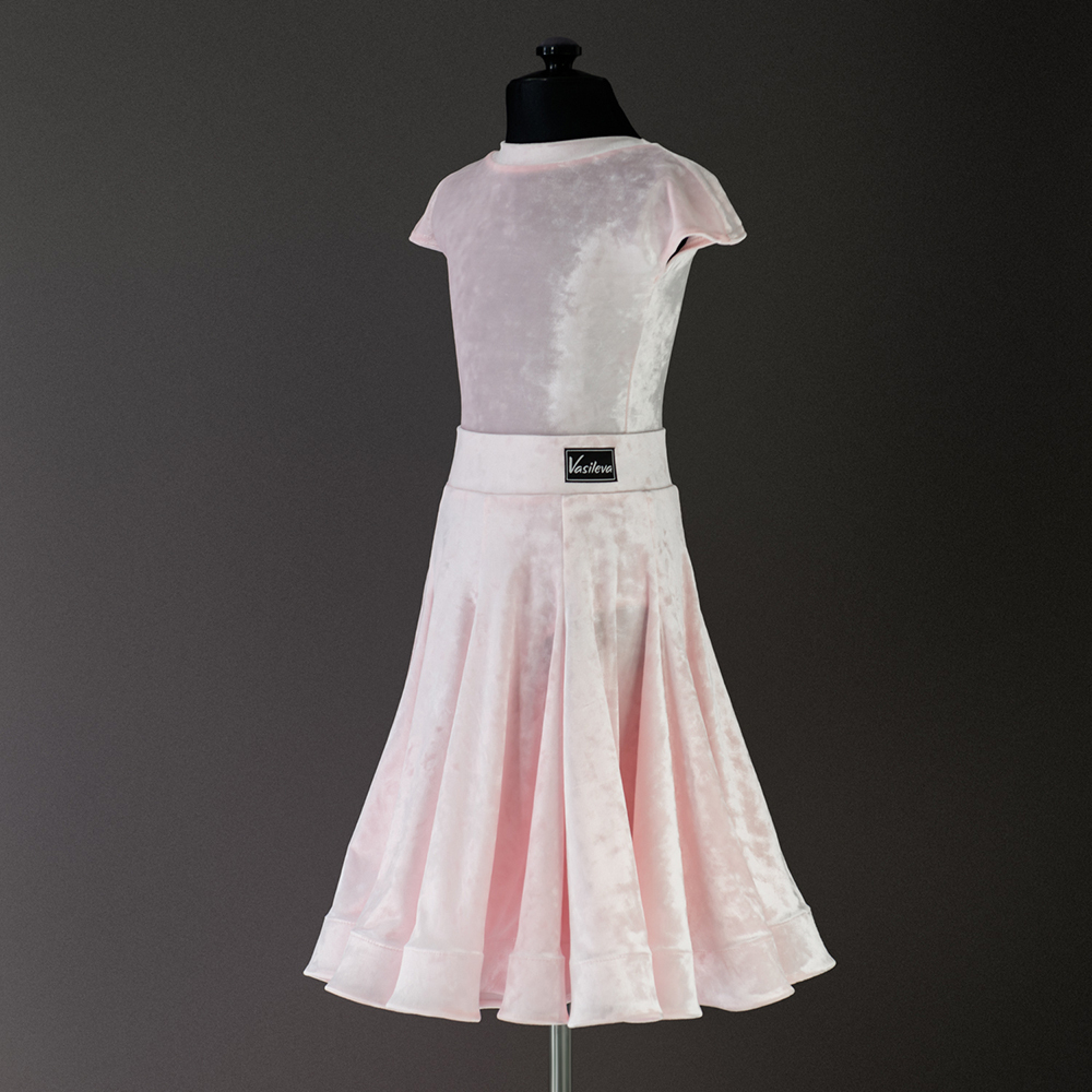 розовое платье для танцев