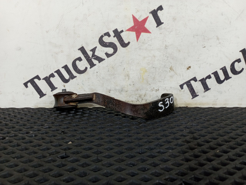 Кронштейн радиатора правый 2020г.