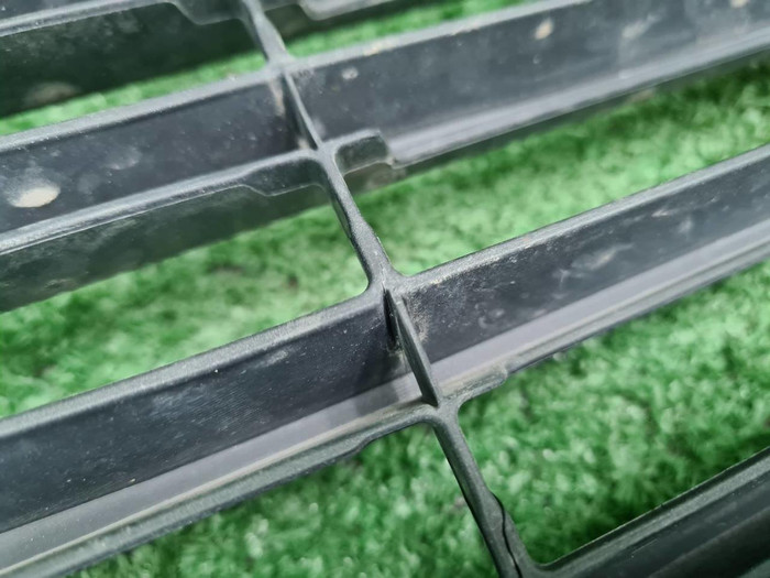 Решетка переднего бампера Toyota Camry xv70 17-21