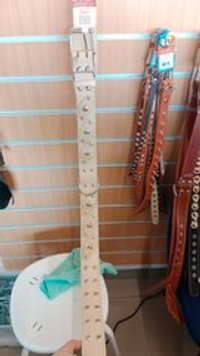 Ошейник №45 с подкладом, украшенный, кольцо посередине, обхват 54-71