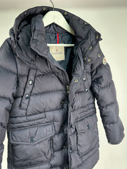 Пуховик Moncler