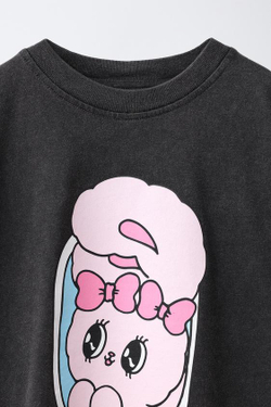ZARA ФУТБОЛКА ESTHER BUNNY ©, АНТРАЦИТОВО-СЕРЫЙ