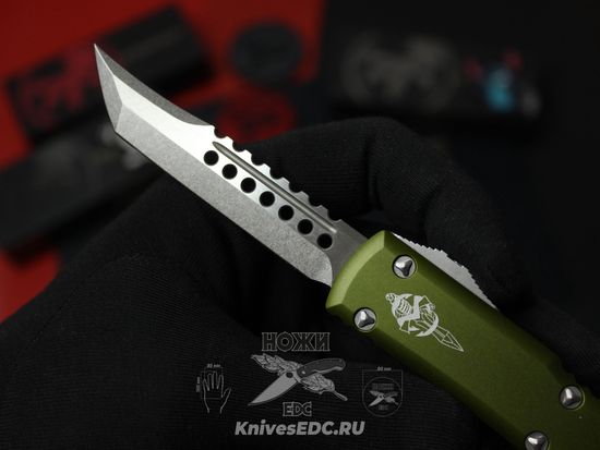 Фронтальный нож Microtech Ultratech Hellhound Green 119-10ODS с клинком из стали Böhler M390