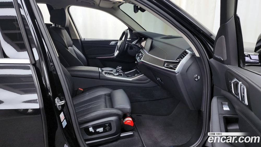 BMW X7 (G07) xDrive 40d Design Pure Excellence 7-и местный (06.2022)