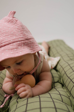 Панамка из муслина (горошек на розовом)