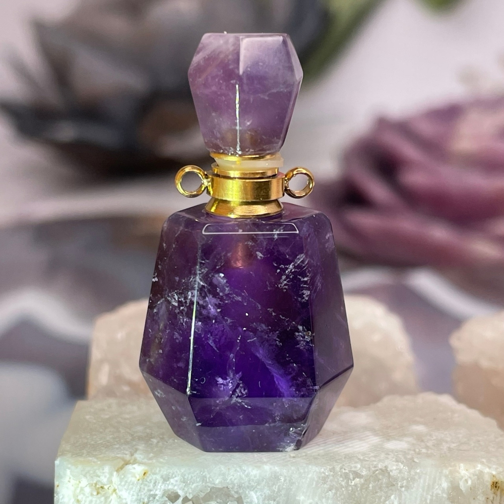 31892 Аметист парфюмерный флакон Кулон 20*38мм (Заряжено на Удачу)