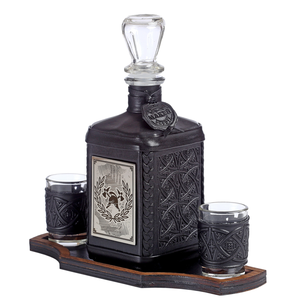 Графин «Пожарному-2» с накладкой покрытой никелем