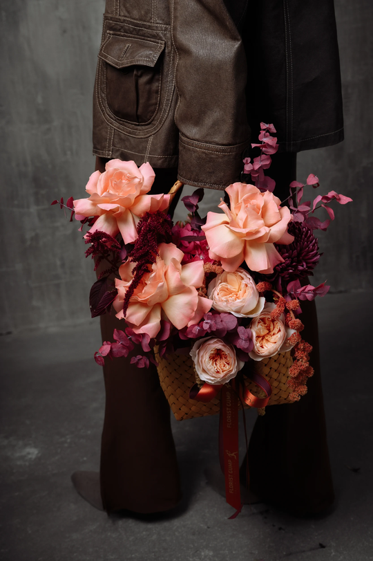 Лукошко с персиками размер M