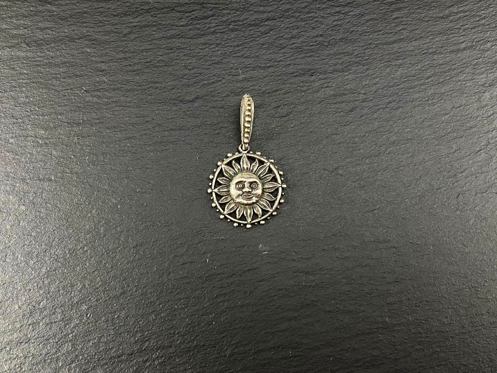 Подвеска. Солнце