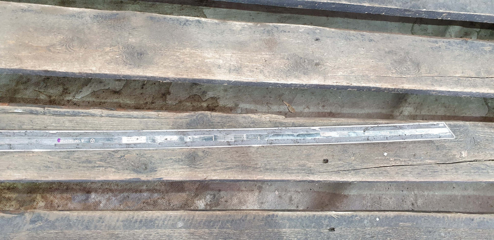 Молдинг крышки багажника Mercedes ML GLE (W166) 11-18 Б/У Оригинал A1667400193