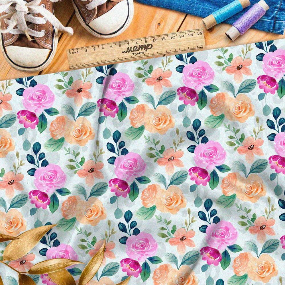Ткань шифон мелкие пастельные розы и листва