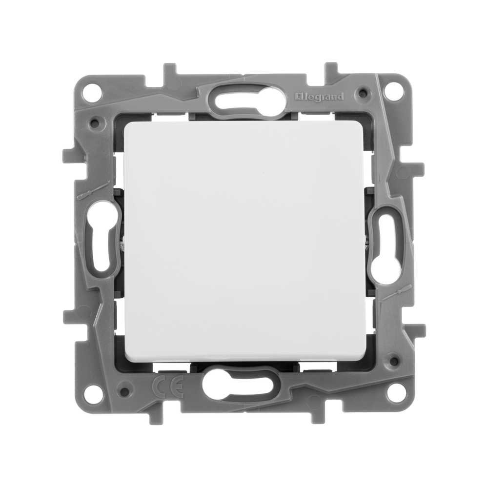 Выключатель кнопочный 1-клавишный с нормально-открытым/нормально-закрытым контактом 6А 250В белый ETIKA Legrand