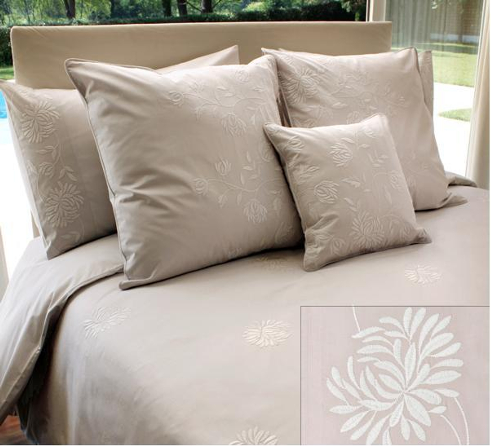 Элитное постельное белье Hortensis розовое от Bovi