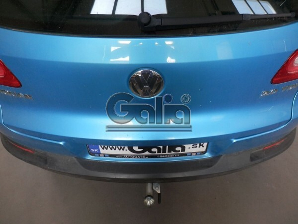 Фаркоп оцинкованный Galia V069A для Volkswagen Tiguan 2007-2016, 2016-, Audi Q3 2011-2018(паспорт и сертификат в комплекте)(без электрики)