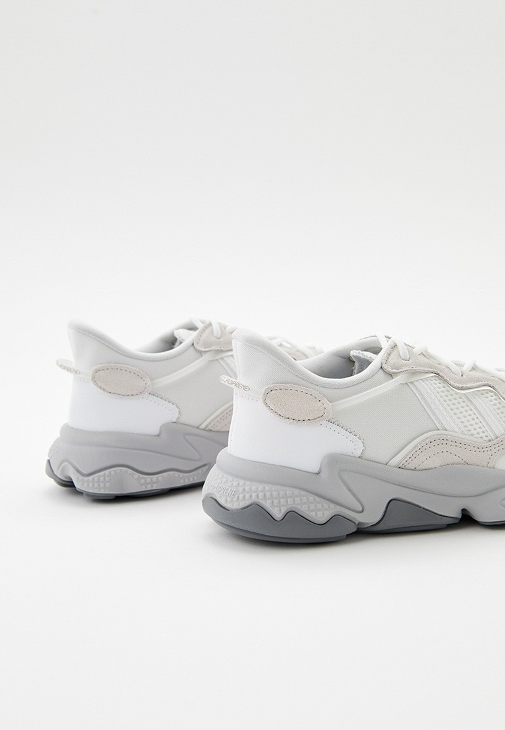 Кроссовки мужские adidas Originals OZWEEGO