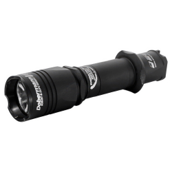 Тактический фонарь Armytek Dobermann XP-L warm — долговечность: работа до 18 дней в минимальном режиме и 1.5 часа в максимальном.