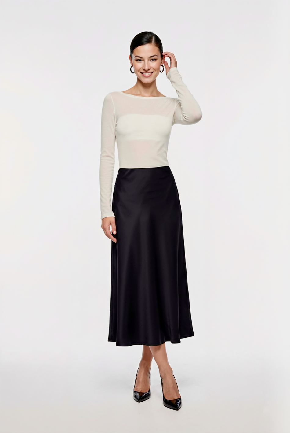 Юбка миди из атласа