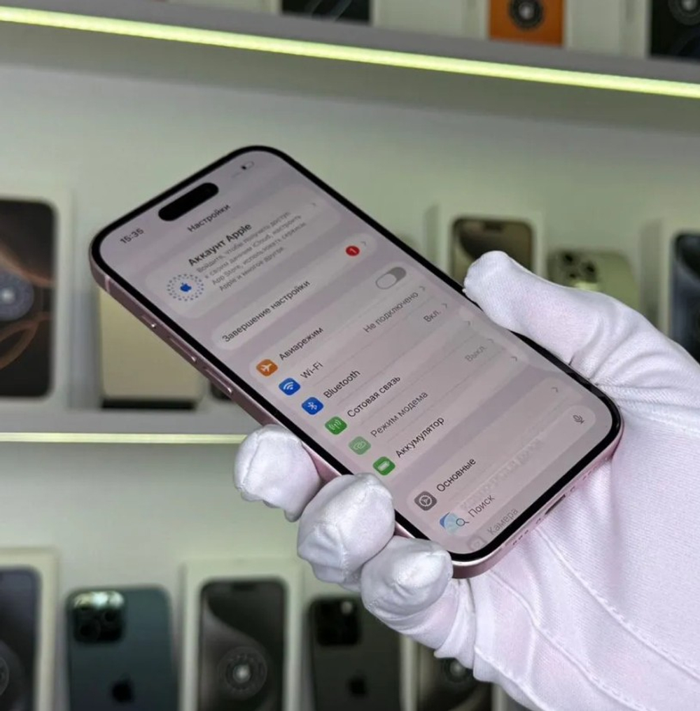 iPhone 15, 128 ГБ б/у