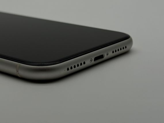 iPhone 11 64Gb White