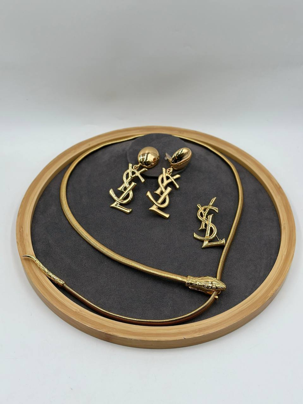Серьги Yves Saint Laurent