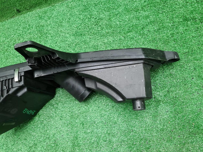 Резонатор воздушного фильтра BMW 3er F30 (11-20)