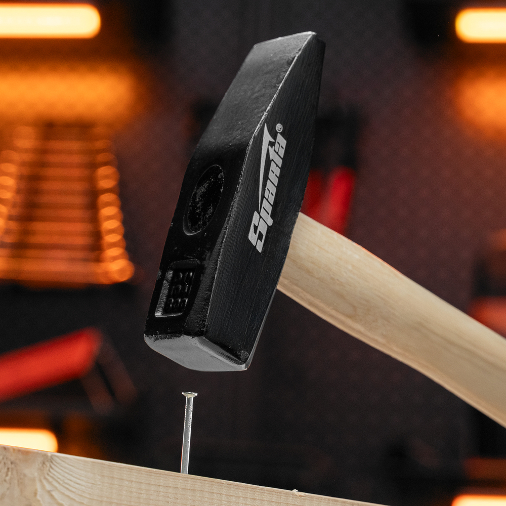 Молоток слесарный, 800 г, квадратный боек, деревянная рукоятка// Sparta