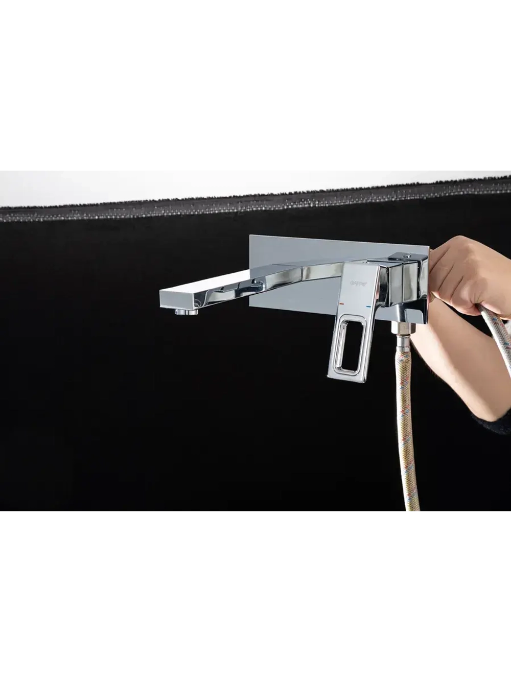 Смеситель для раковины скрытого монтажа Gappo G1017-10