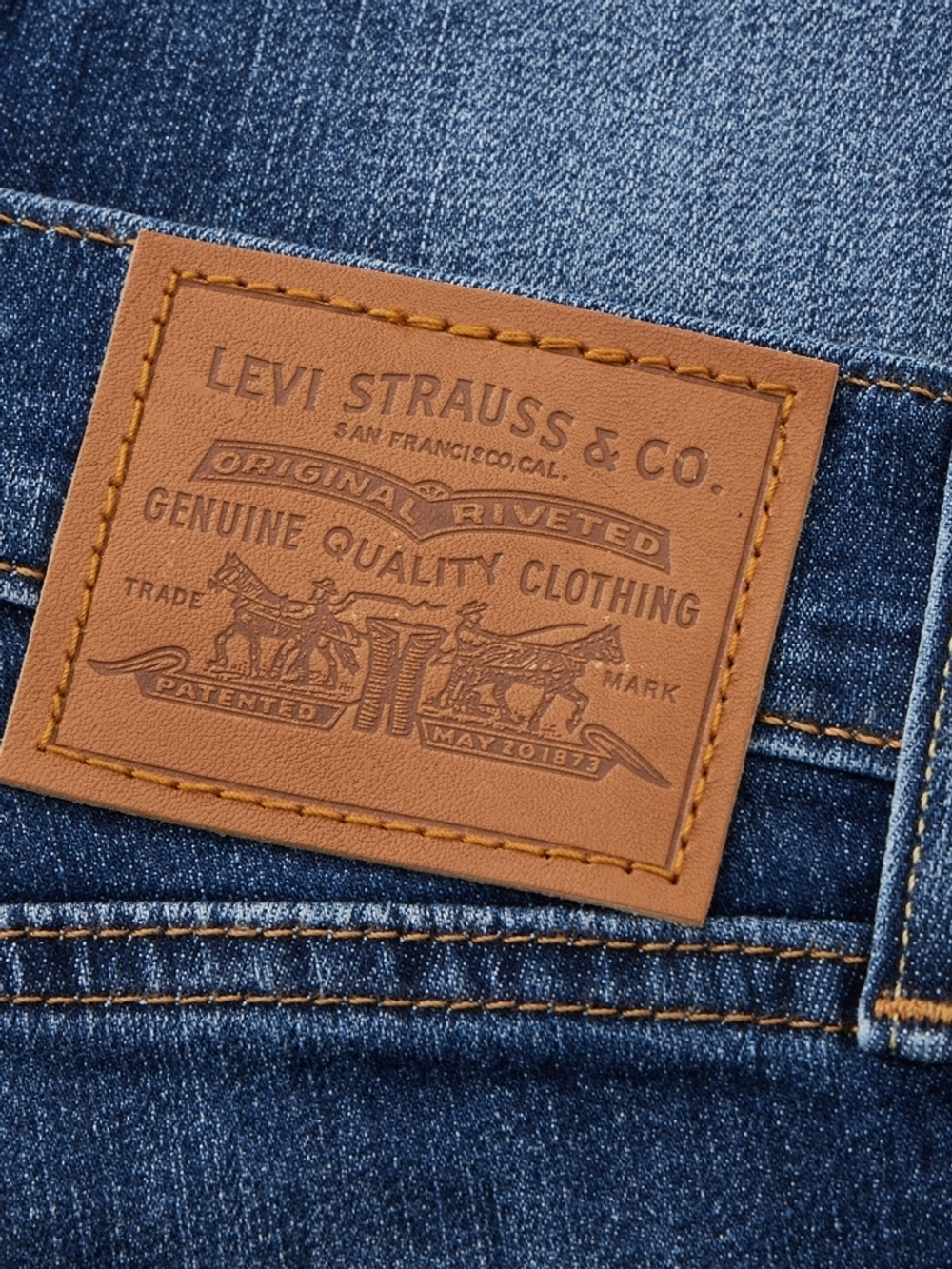 Женские прямые джинсы с завышенной талией Levi's 724 High Rise Straight 18883-0268