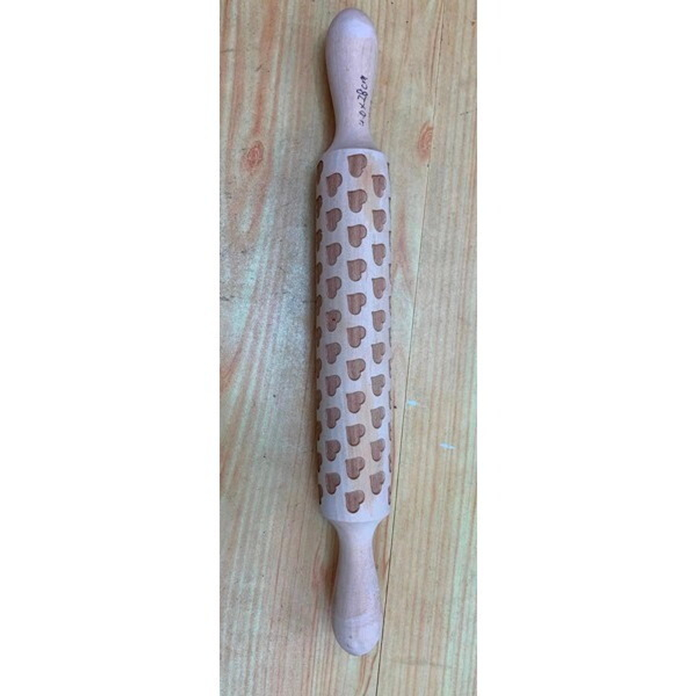 Скалка деревянная фигурная «Сердечки» 28*3см