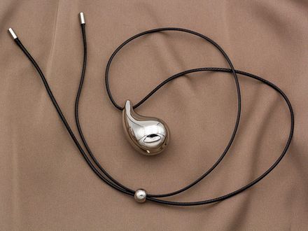 Кулон "Капля "Large " 39мм, на шнурке