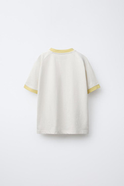 ZARA КОМПЛЕКТ ИЗ ФУТБОЛКИ И ШОРТОВ- БЕРМУДОВ В СПОРТИВНОМ СТИЛЕ, ЖЕЛТЫЙ