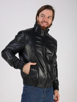 Кожаная куртка демисезонная на резинке